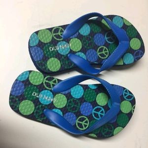 Old navy flip flops lil kids 8/9 (girl or boys)Never worn. New with out tags